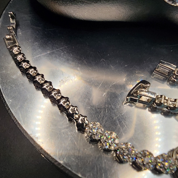 Silver Tone Cubic ZirconiaNecklace and Bracelet Set - Picture 14 of 16